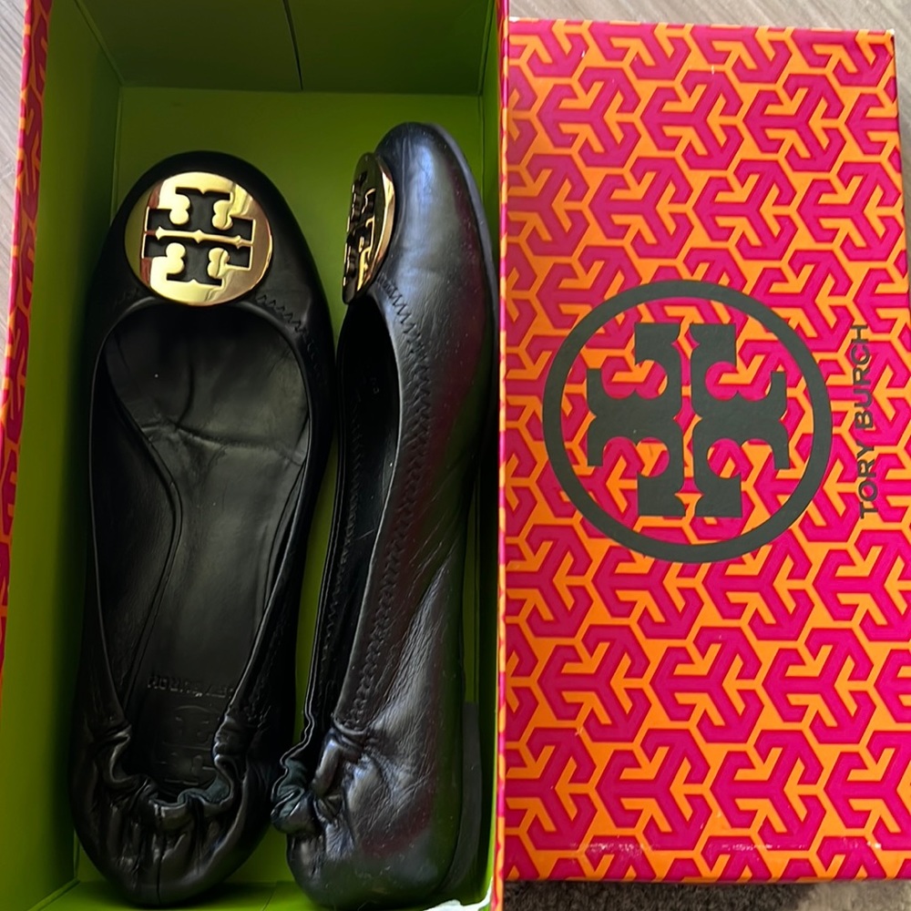 Tory Burch black flats size 7.5